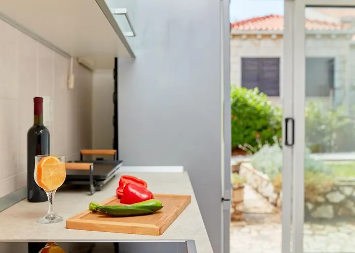 Sky Breeze Apartment
